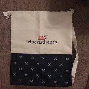 Vineyard vines laundry bag